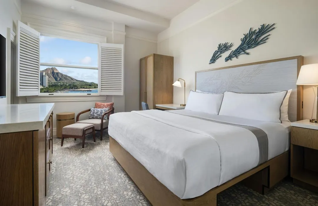 Moana Surfrider, A Westin Resort & Spa, Waikiki Beach-1